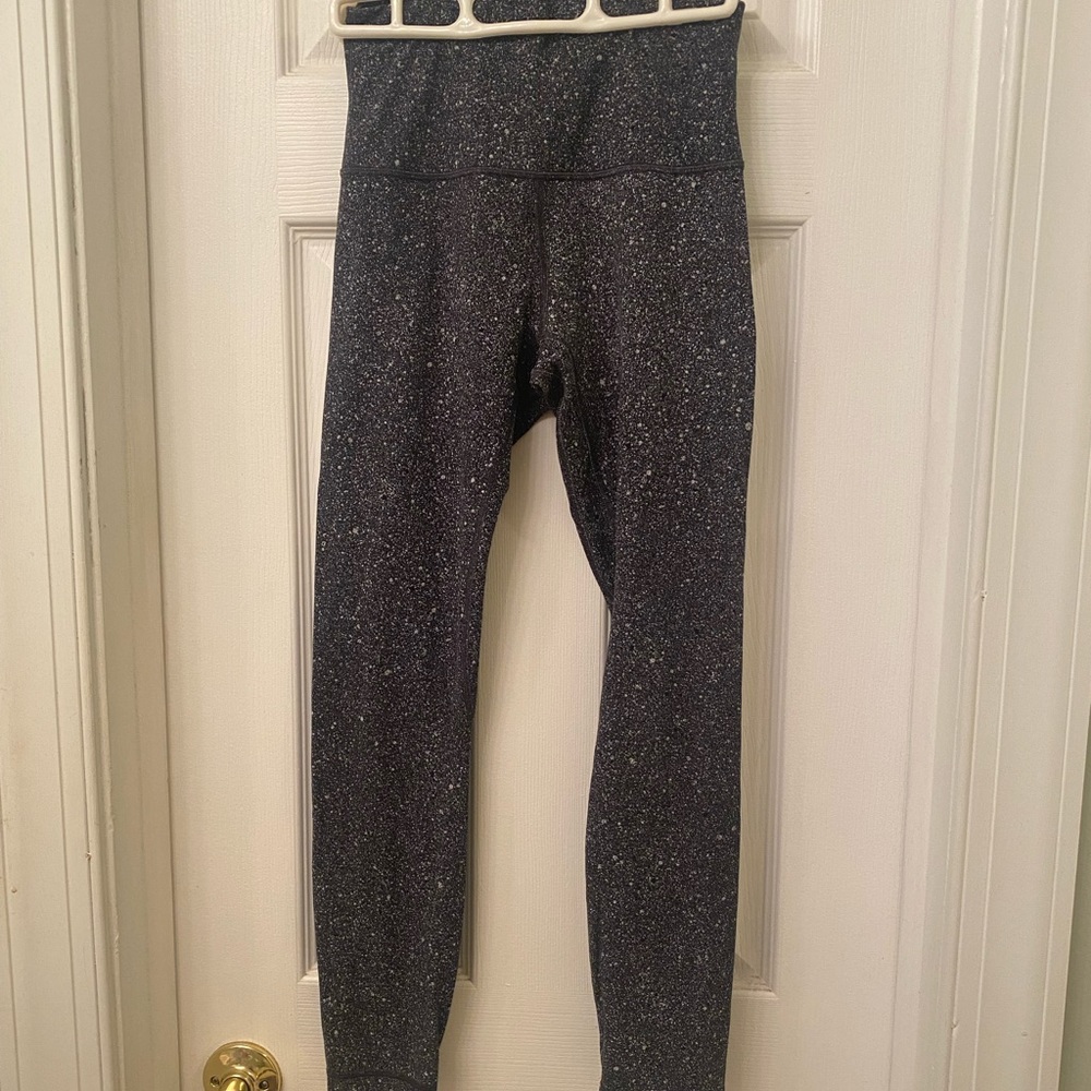 Luminesce Splatter Ice Grey Black Align 4